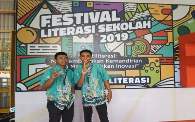 Meme dua siswa SMAN 1 PULUNG  melaju ke Bogor dalam Festival Literasi Sekolah Nasional